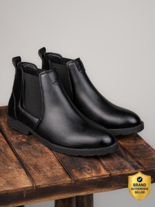 Roadster Men Black Chelsea Boots - Image 6