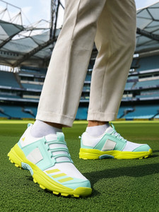 ADIDAS CRICUP 23 M Cricket Shoes For Men