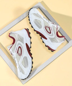 Sparx SM 171 Running Shoes for Men (White, Maroon, Size 7) - Image 1