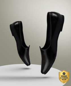 Bata Men's Black Jutis - Image 6