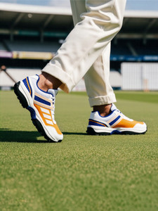 ADIDAS CRI YARD Cricket Shoes For Men