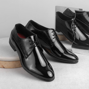 METRO Lace Up For Men