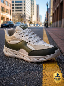 HRX by Hrithik Roshan Men's Green Walking Shoes - Image 6