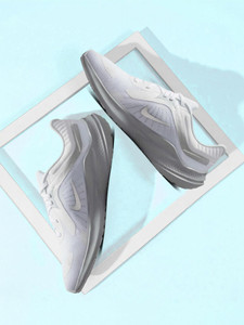 NIKE WMNS NIKE QUEST 5 Running Shoes For Women