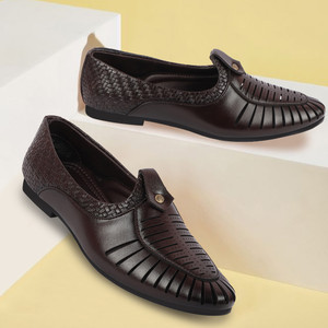 pointed shoes mens india online