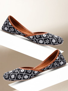 Clorigs Clorigs Chiken Work jutti For Women Jutis For Women