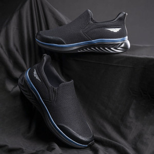 RED TAPE Walking Shoes For Men