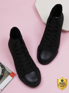 Roadster Canvas Shoes For Men Black - Image 6