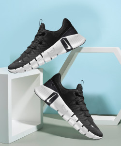 NIKE Free Metcon 5 पुरुषों के लिए ट्रेनिंग एंड जिम शूज