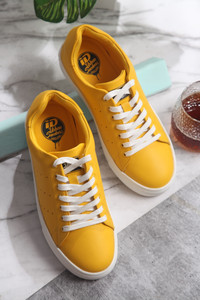 iD Yellow Soft Textured Lace-Up Casual Sneakers Sneakers For Men