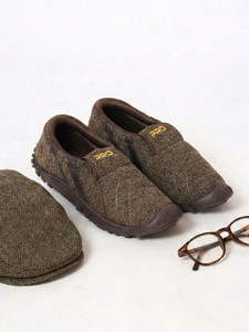 Khadim's Lightweight Comfort Extra Soft Trendy Premium Stylish Canvas Shoes For Men