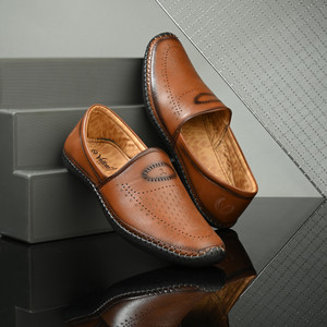 Vellinto Cool Rajasthani Jutis For Men Mojaris For Men Nagra For Men Casuals For Men