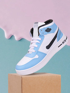 Nike Shoes Upto 50 to 80 OFF on Nike Shoes