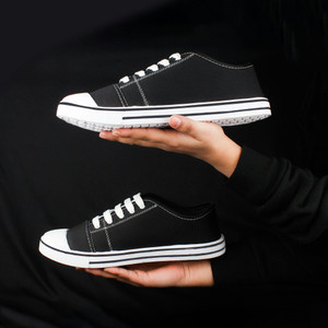 Flipkart canvas shoes below 500 top