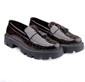 YUVRATO BAXI Men's New Fashionable Synthetic Brown Casual Loafers And Moccasion Tassle Shoes Loafers For Men