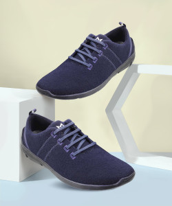 METRO Sneakers For Men
