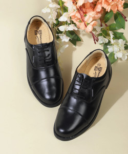 RED CHIEF RC0959L 001 Lace Up For Men Buy Black Color RED CHIEF