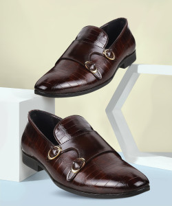 MOCHI Slip On For Men