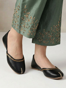 CATBIRD Punjabi Ethnic Jutis| Elegant & Comfortable Mojari Jutis For Women