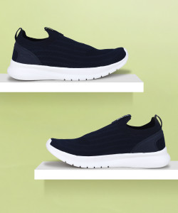 REEBOK Astro Foam + WKL Flaunt Running Shoes For Men