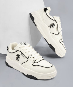 RED TAPE Men's Red Lifestyle Sneakers - Image 6