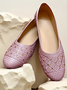 Trendy Feet Latest new model stylish fancy trendy comfortable stylish mojari for ladies Jutis For Women