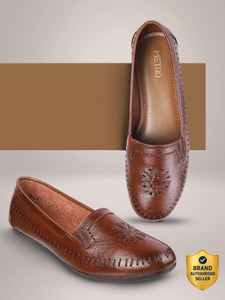 METRO TexturedLeatherLoafers Women Bellies