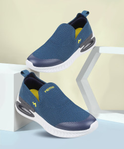 METRO Slip On Sneakers For Men