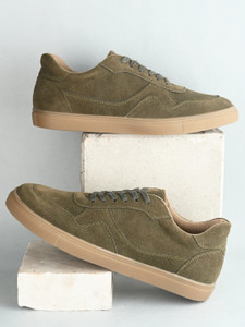 Roadster Comfortable Outdoor Sneakers For Men