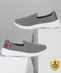 REEBOK Inbound slip on M Walking Shoes For Men