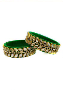 Aashirwad Creations Plastic Pearl Bangle Set