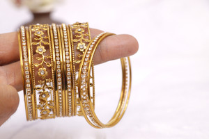 Honbon Metal, Stone, Alloy Zircon Bangle Set