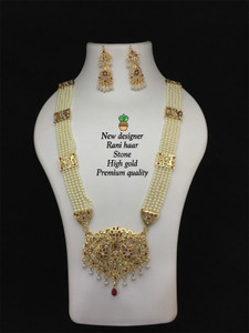 Maytreline Brass Gold-plated Gold, White Jewellery Set