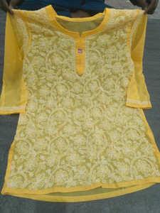 St Khalil Chikankari Women Chikan Embroidery Straight Kurta