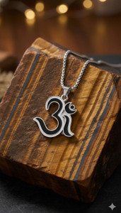 Murliwala Om Pendant for Men & Boys Girls Women Stainless Steel Jewellery for Daily Wear Stainless Steel Locket Set