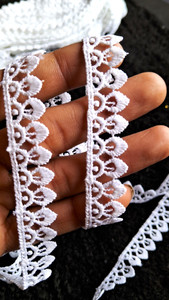 Pachrangi now beautiful look gpo Round lace white border 9 Meter 2cm Lace Saree Falls