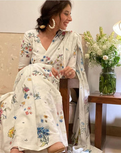 Mervadiya Floral Print Kanjivaram Cotton Linen, Linen Saree