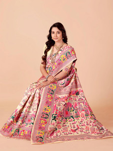 LAVYANSH CREATION Printed Bollywood Semi-Pashmina, Jacquard Saree