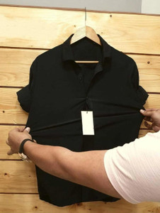 DINACO Men Solid Casual Black Shirt