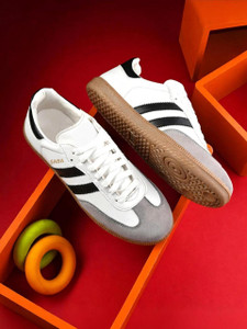 RODDICK SHOES Trending Fashinable Luxary Outdoor Casual Shoes For Mens Sneakers For Men