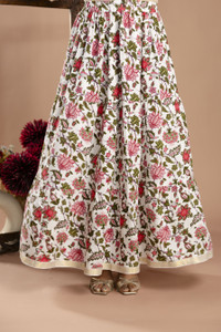 Kurtiwholesaler Printed Women Tiered White Skirt