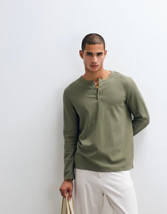 Styvibe Men Green Henley Neck T-Shirt - Image 6