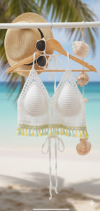 हग नेशन महिलाओं के लिए कैजुअल लेस सफेद, बहुरंगी टॉप