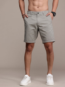Roadster Solid Men Grey Chino Shorts