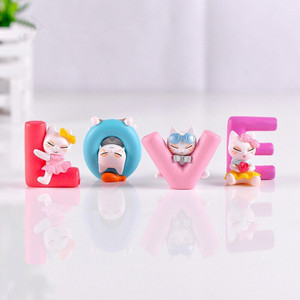 Chocozone Love Showpiece Valentine Gift for Girlfriend Boyfriend Husband Wife डेकोरेटिव शोपीस  -  3.8 cm