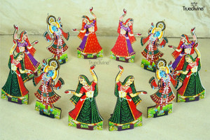 Truedivine Laddu Gopal Rasleela Gopi with Krishna Set of Krishna ji Rasa Set (4 Inch) Decorative Showpiece  -  11 cm