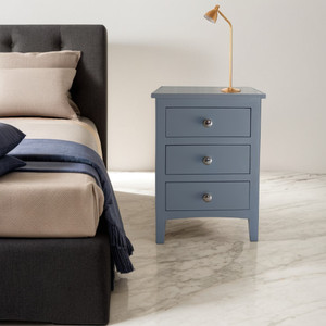 UNITEK FURNITURE 3 Drawer Bedside Table, Night Stand Table Solid Wood Side Table