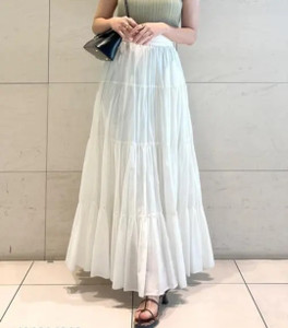 MERRICK Solid Women Tiered White Skirt