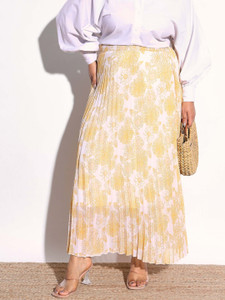 SASSAFRAS Curve Solid Women Pleated Yellow Skirt