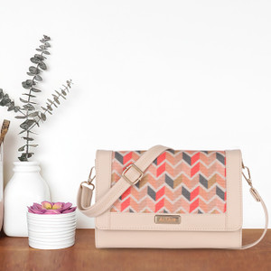 Sling Bags Upto 50 to 80 OFF on Branded Side Purse Sling Bags